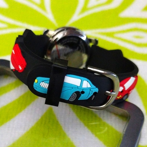 ✨🆕✨ Bass Pro Shops Outdoor Kids Watch - Picture 3 of 7